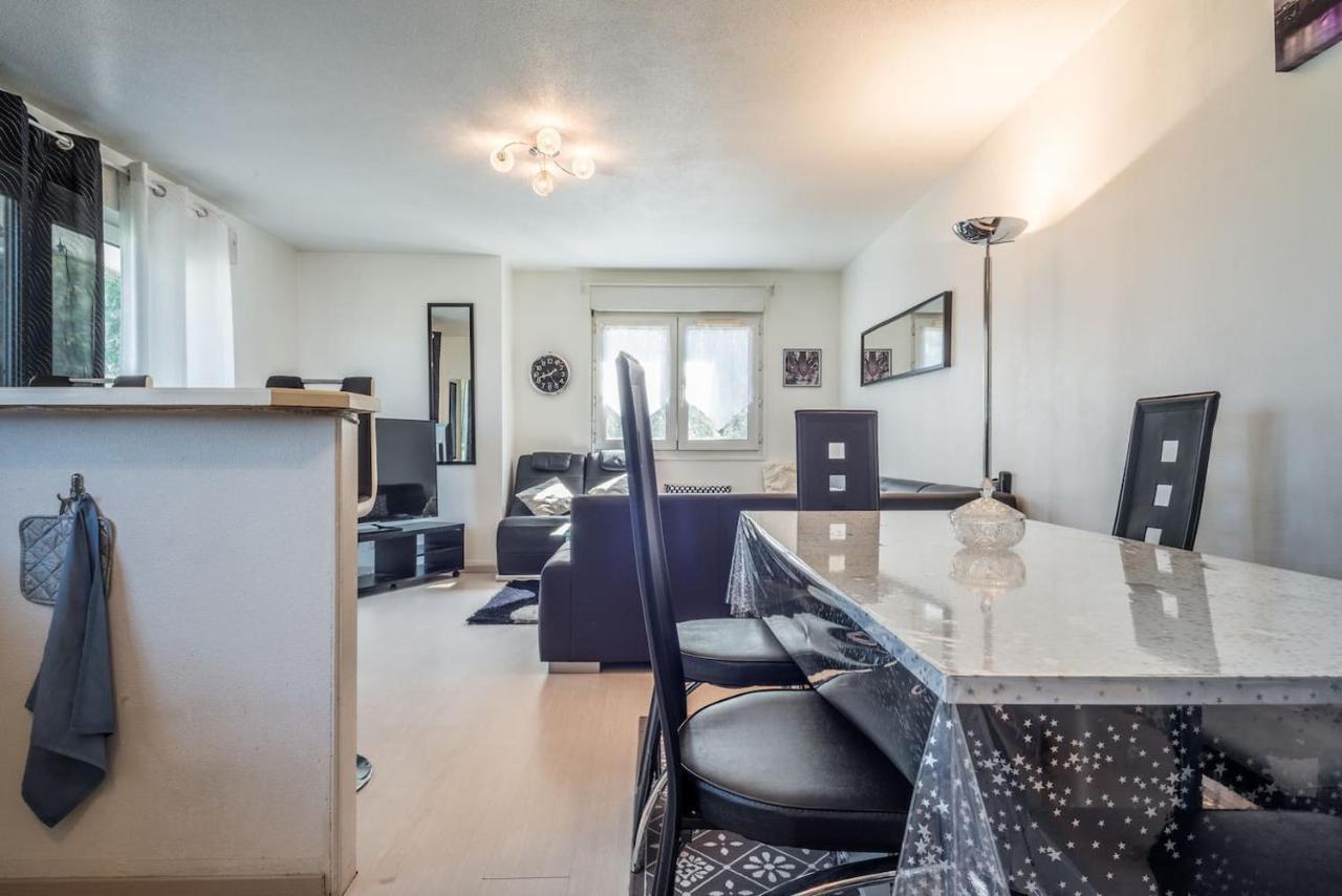 Design Apartment Near Geneva Etrembieres Buitenkant foto