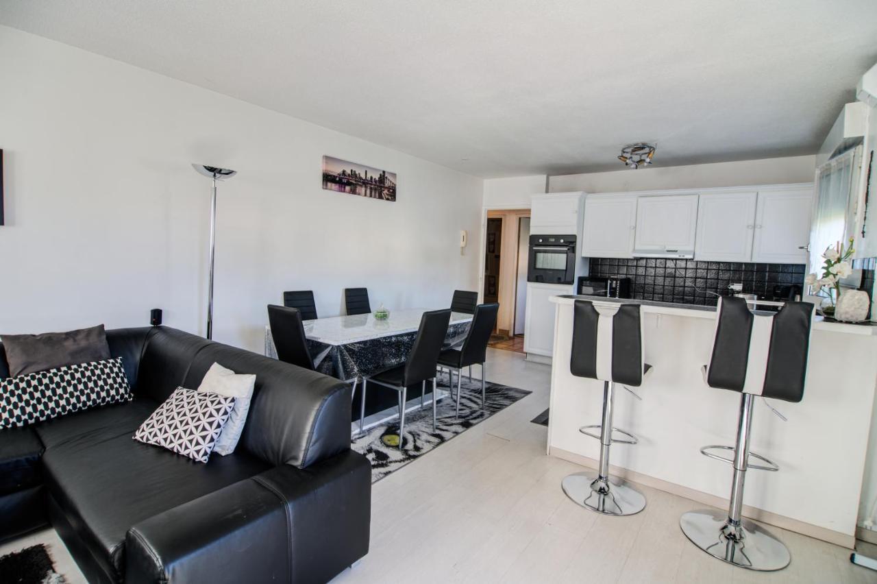 Design Apartment Near Geneva Etrembieres Buitenkant foto