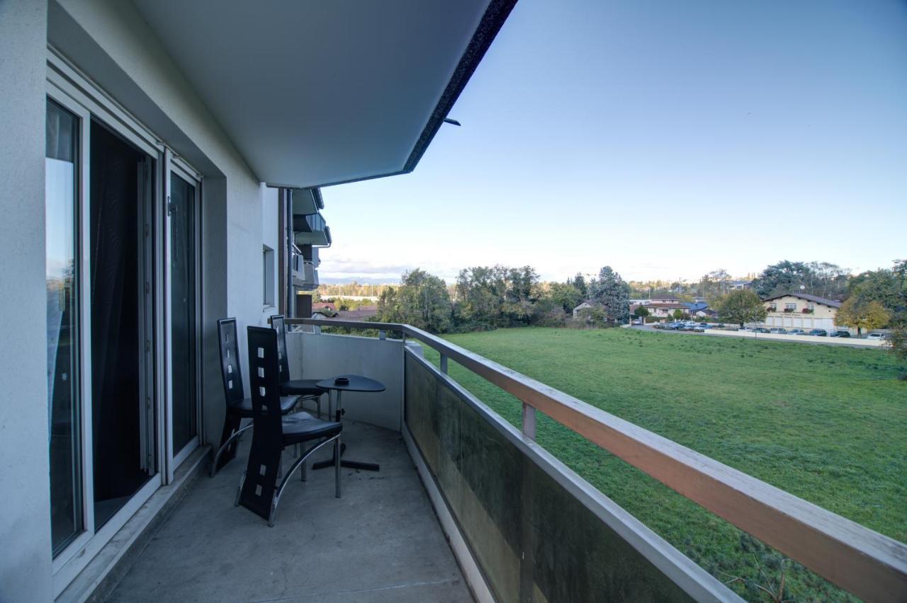 Design Apartment Near Geneva Etrembieres Buitenkant foto